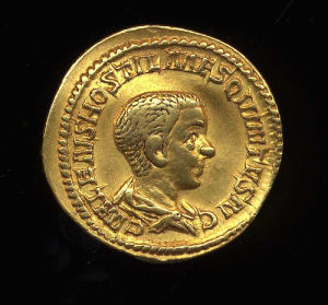 Obverse image of a coin of Hostilian