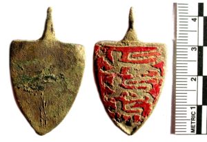 Image of a medieval harness pendant found in Buckinghamshire (BUC-5D331E). Copyright: Buckinghamshire County Museum, CC-BY Licence.