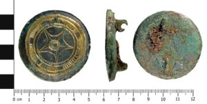 Copper alloy and gilded early medieval saucer brooch found in warwickshire (WMID-CE6945). Copyright: Birmingham Museums Trust, CC-BY Licence.